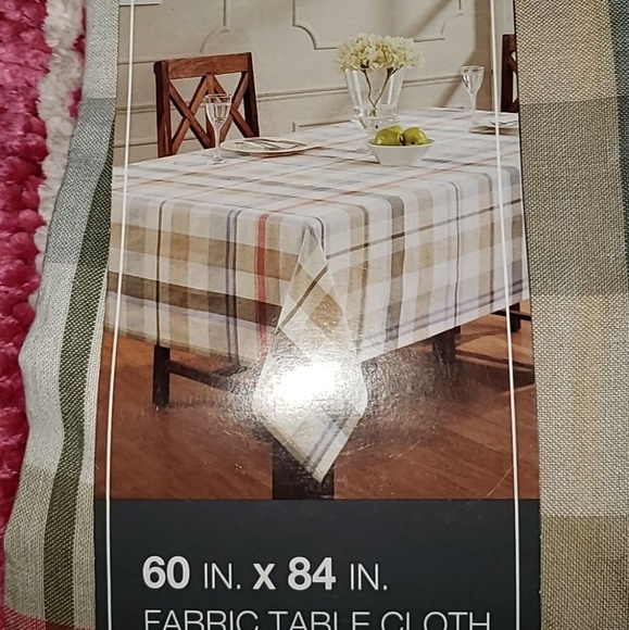 Table cloth - Picture 2 of 2